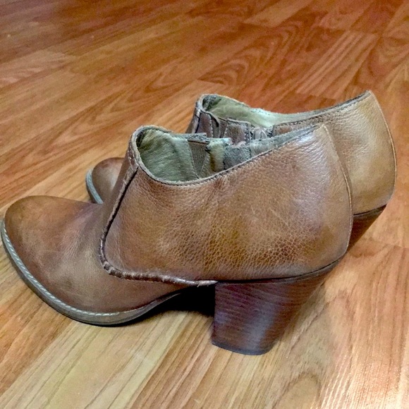 Jack Rogers Cognac Leather Kyle Ankle Booties - Picture 3 of 8